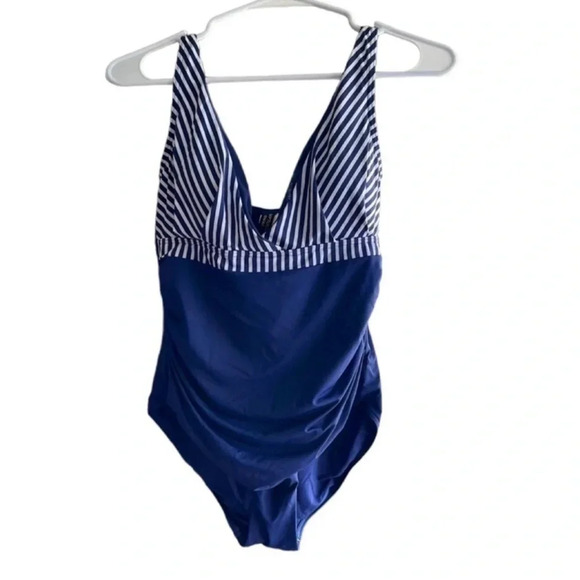 NIPTUCK Multi Fit Cup One Piece Navy Size 6 - Picture 2 of 8